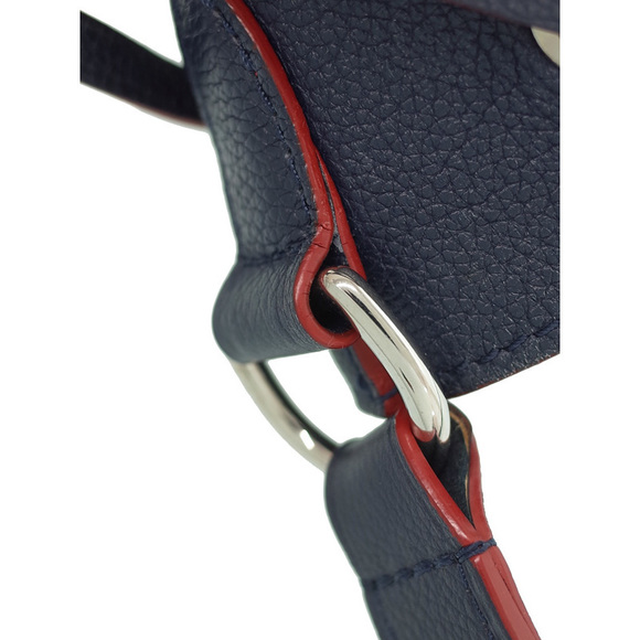 Louis Vuitton Lock Me Bucket Shoulder Bag - Picture 7 of 9